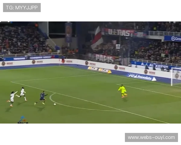 巴黎圣日耳曼1-0险胜欧塞尔，巴尔科拉第79分钟打破僵局